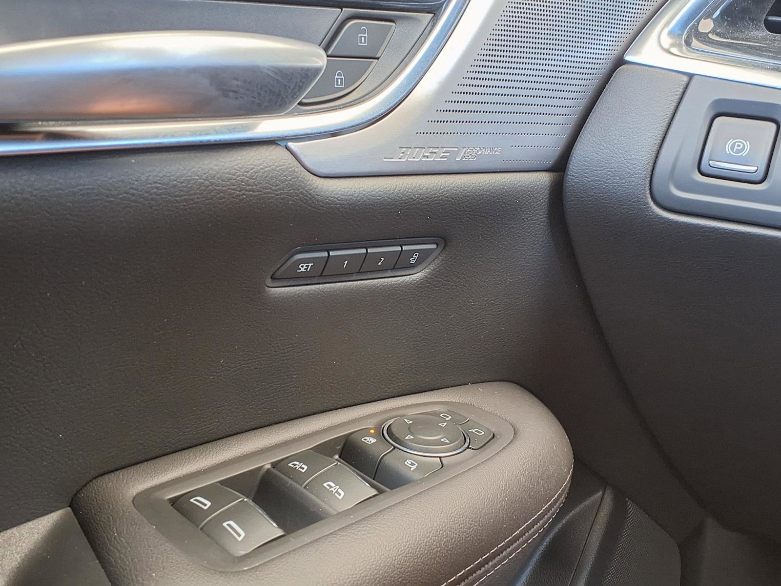 Used 2023 Cadillac XT5 Premium Luxury image 32