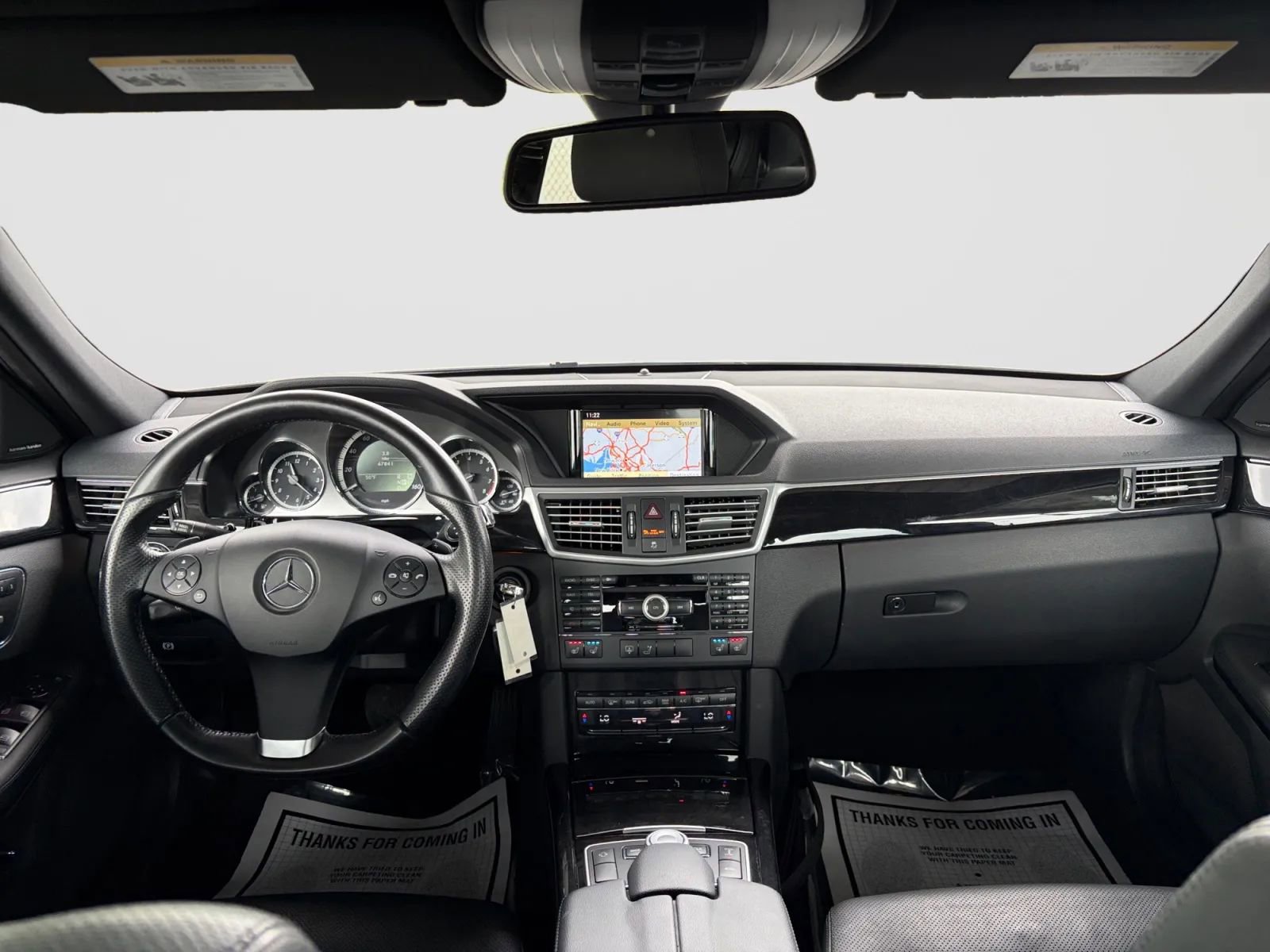 Used 2010 Mercedes-Benz E 550 4MATIC Sedan image 22
