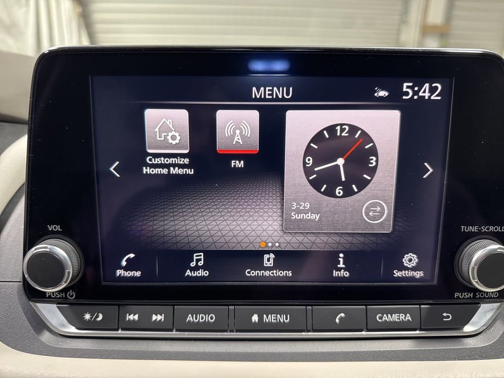 Used 2023 Nissan Rogue SV image 24