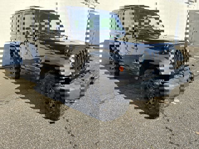 Used 2018 Jeep Wrangler Unlimited Sport w/ Connectivity Group image 2