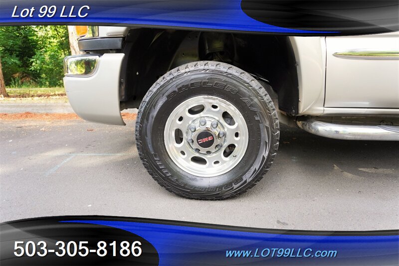 Used 2004 GMC Sierra 2500 SLT w/ Heavy-Duty Power Package AWD/4WD image 36