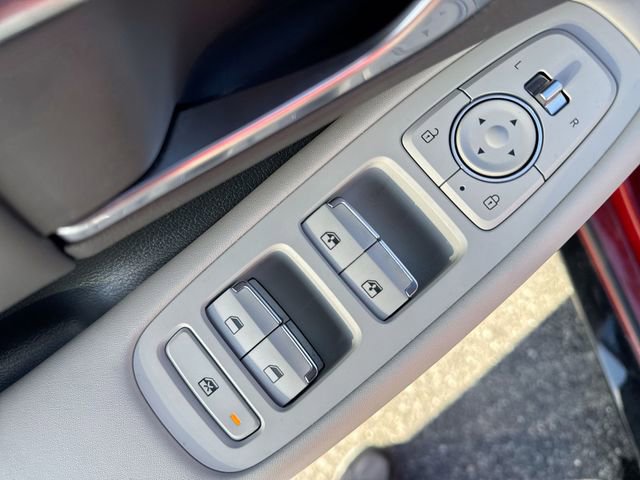 Used 2023 Hyundai Sonata SEL w/ Cargo Package image 13