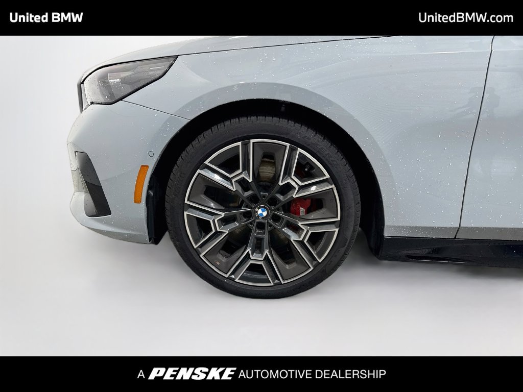 Certified 2027 BMW 540i xDrive w/ M Sport Package AWD/4WD image 9