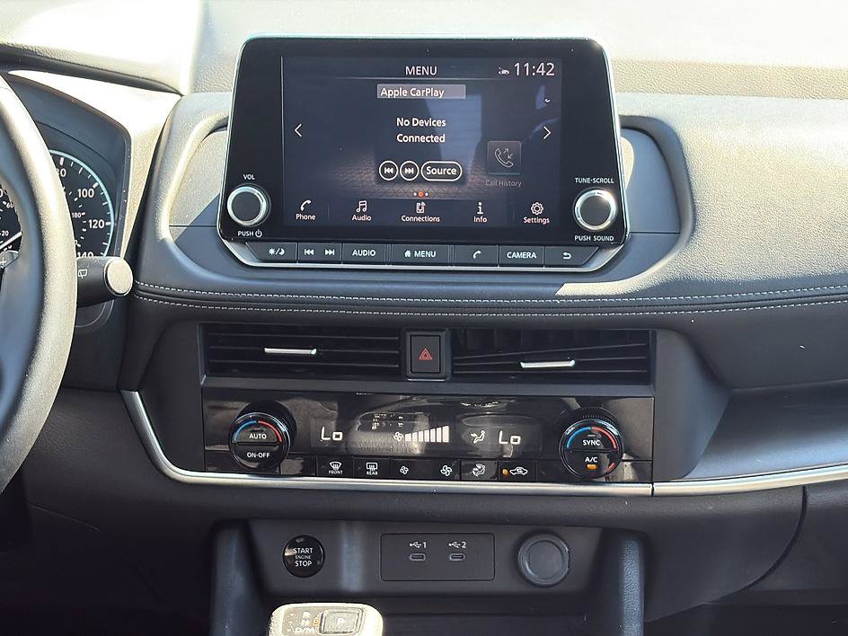 Certified 2025 Nissan Rogue SV AWD/4WD image 32