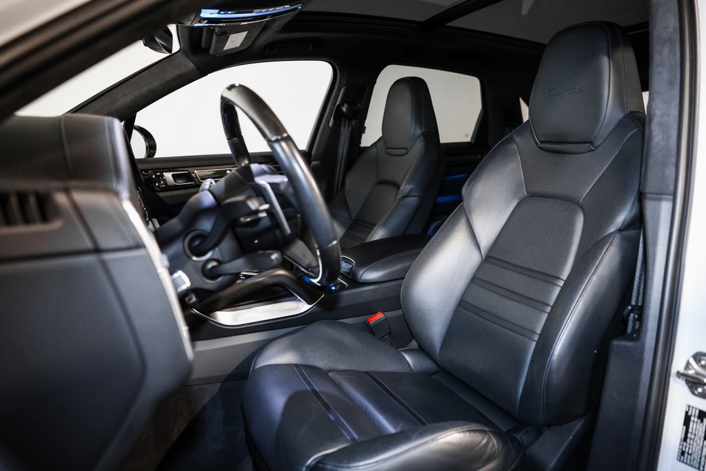 Used 2019 Porsche Cayenne Turbo image 28