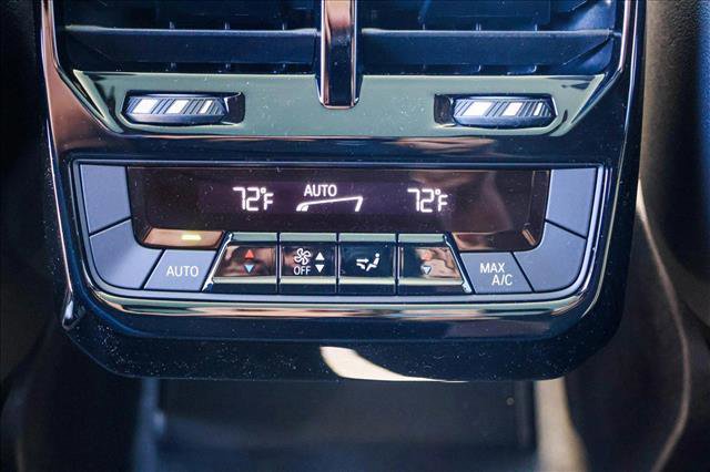 Used 2026 BMW iX xDrive60 w/ Premium Package image 21