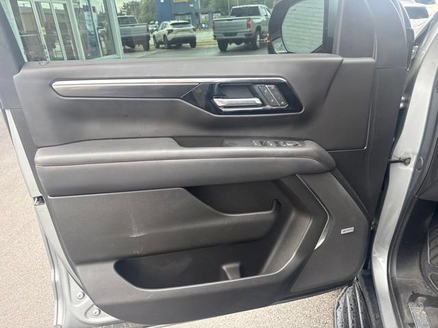Used 2025 Chevrolet Tahoe RST w/ Comfort Package AWD/4WD image 14