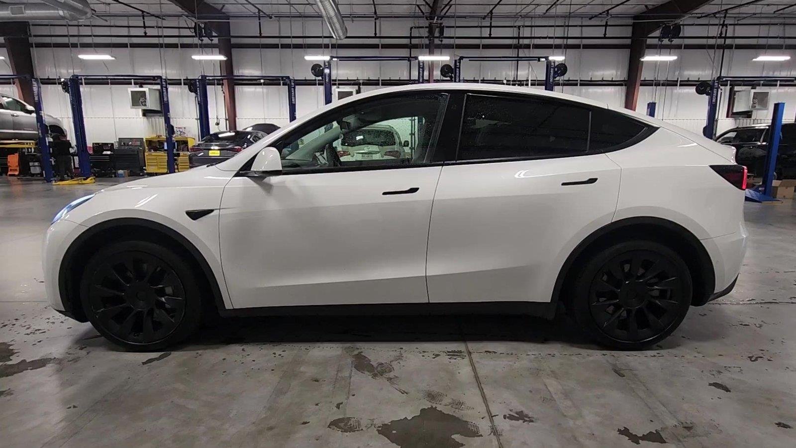 Used 2021 Tesla Model Y Long Range AWD/4WD image 5
