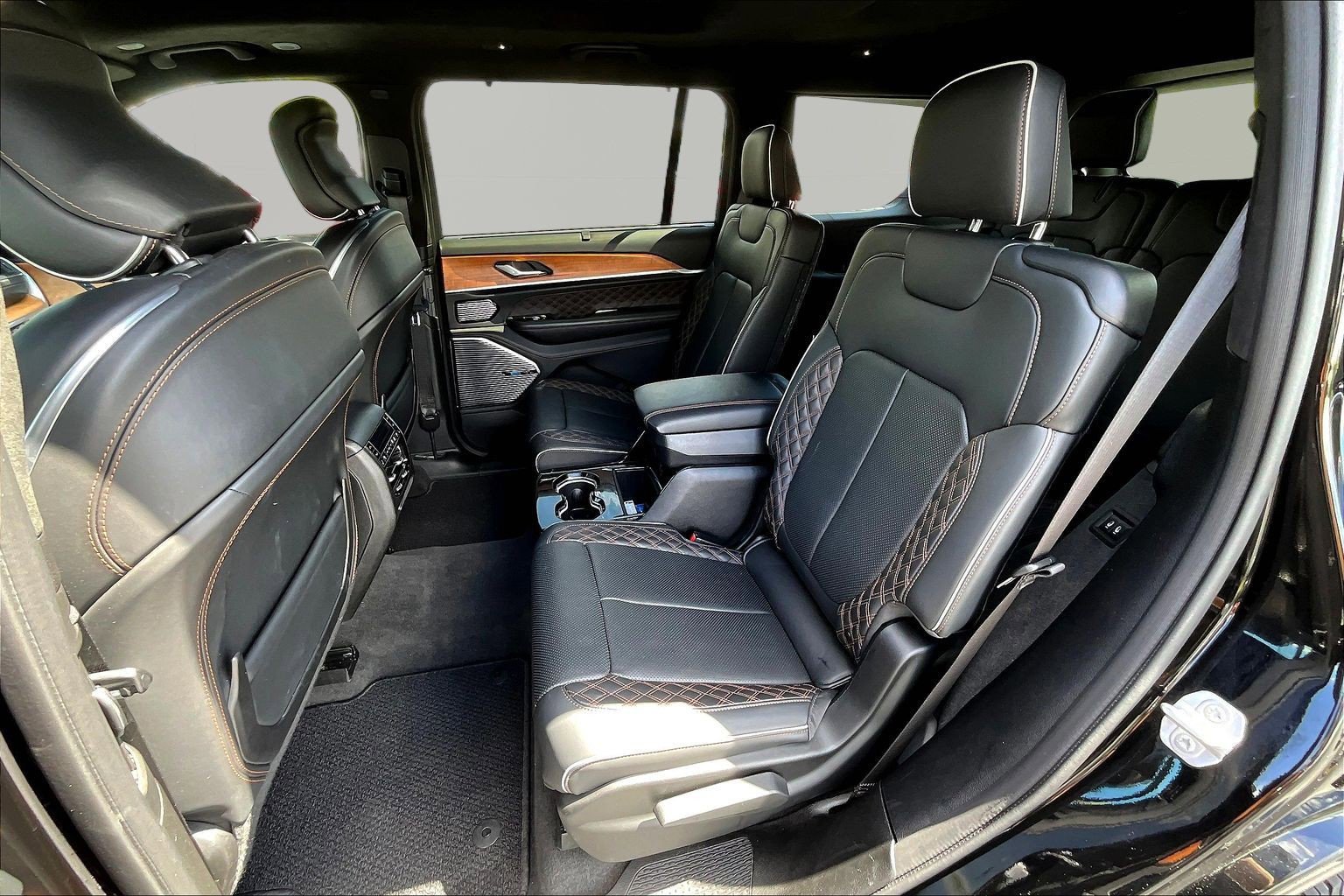 Used 2021 Jeep Grand Cherokee L Summit AWD/4WD image 22