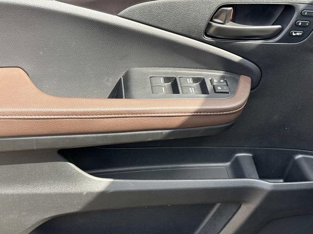Used 2024 Honda Passport EX-L image 10