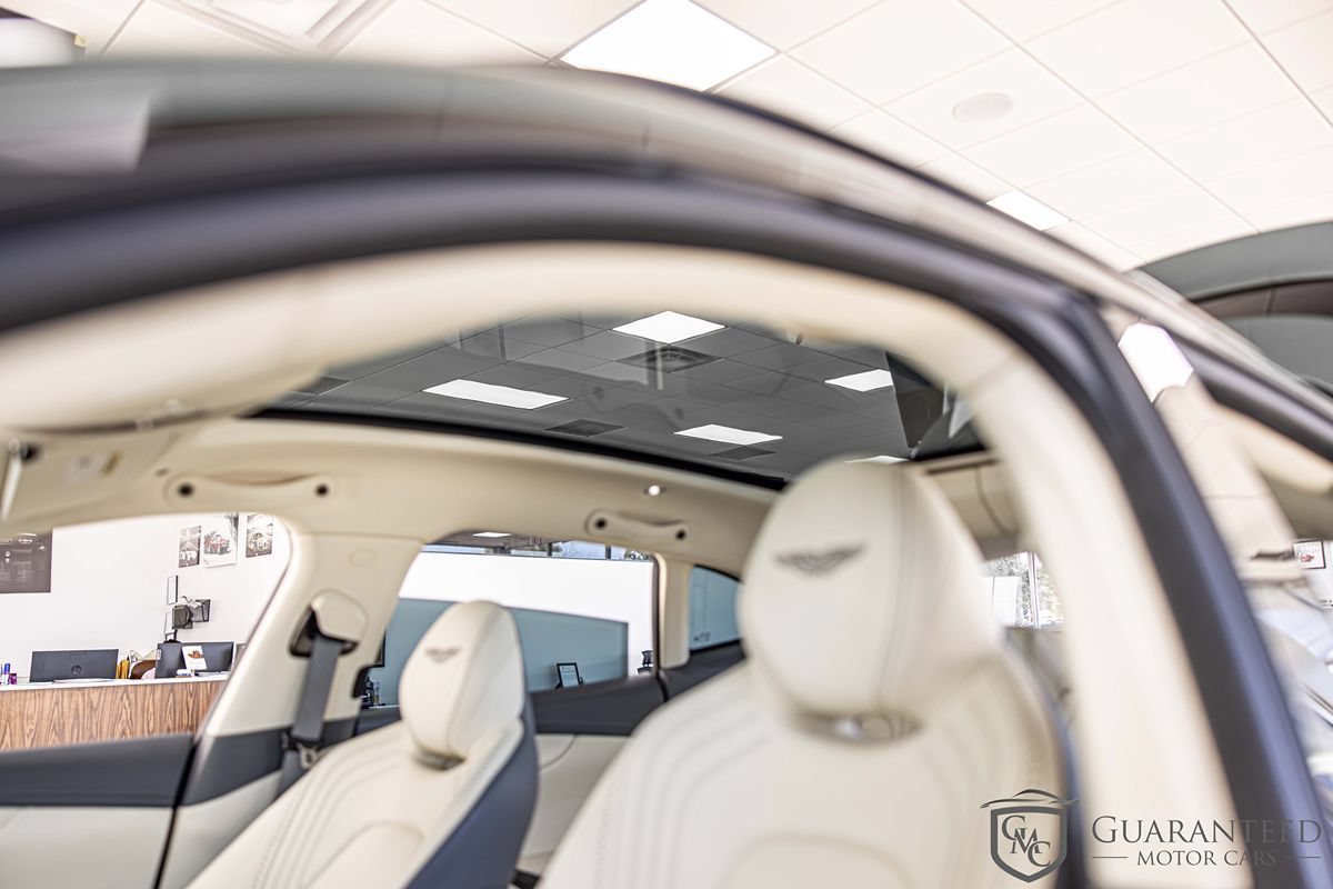 Used 2021 Aston Martin DBX AWD/4WD image 20