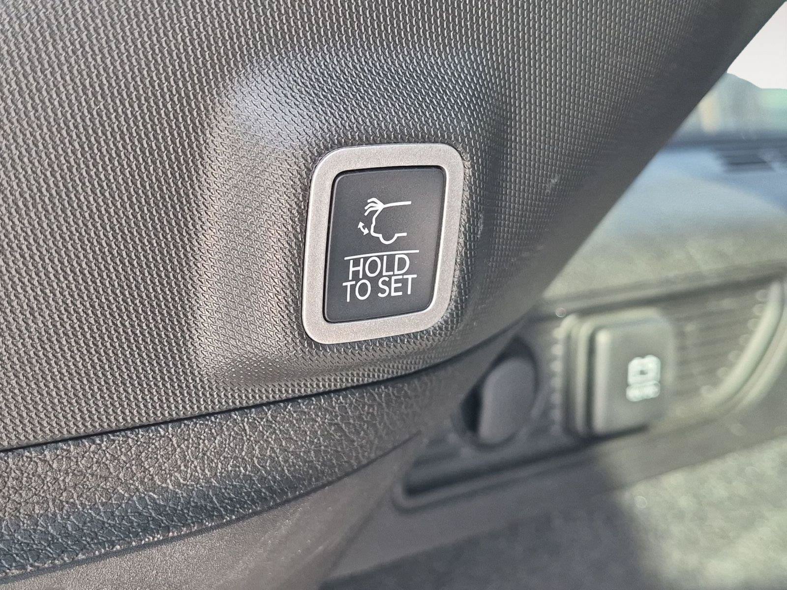 Used 2026 Jeep Grand Cherokee Summit w/ Obsidian Package AWD/4WD image 10