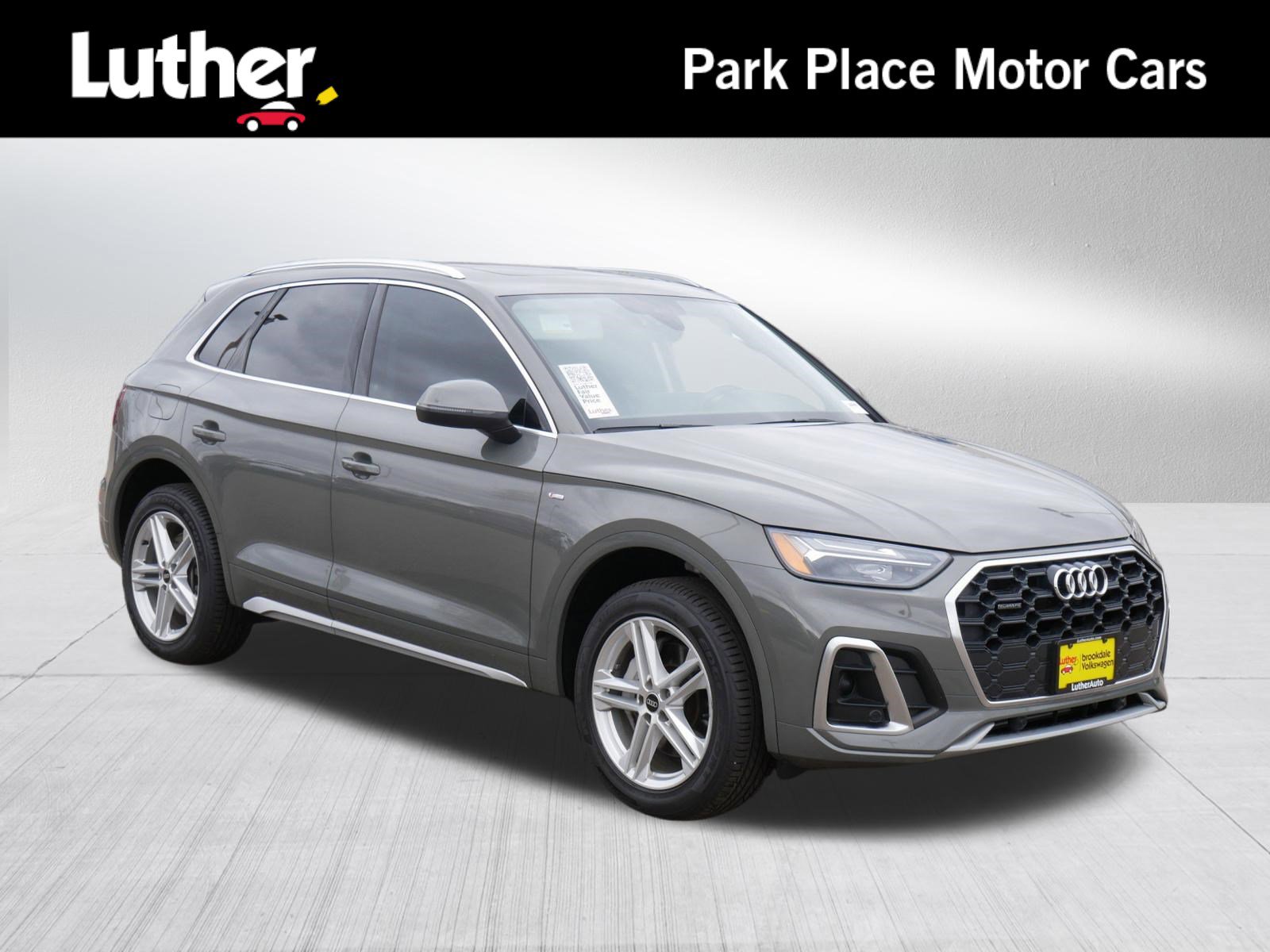 Used 2023 Audi Q5 e Premium w/ Convenience Package AWD/4WD image 1