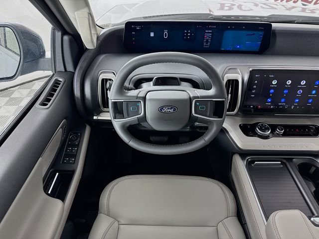 New 2025 Ford Expedition Active image 24