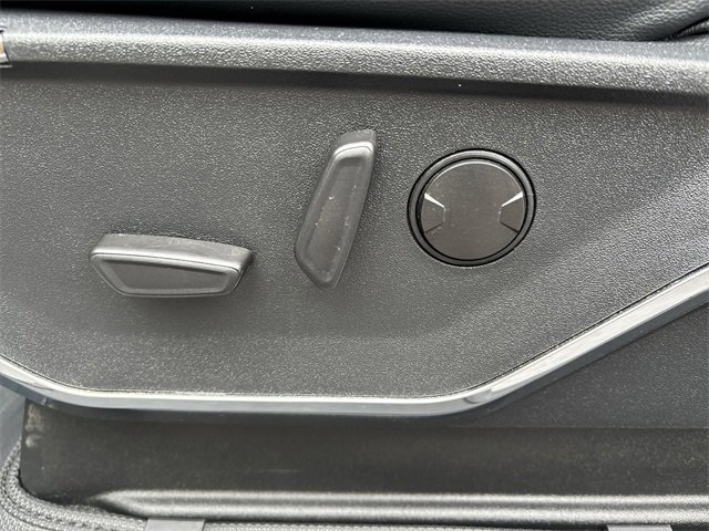 Used 2024 Ford F250 XLT w/ Black Appearance Package image 12