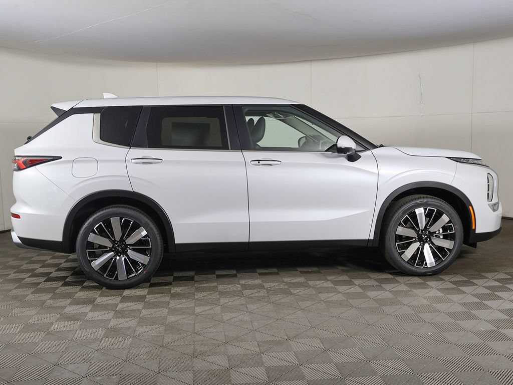 New 2026 Mitsubishi Outlander SE AWD/4WD image 20