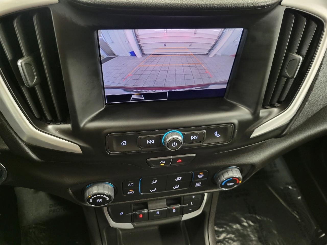 Used 2024 GMC Terrain SLE image 14