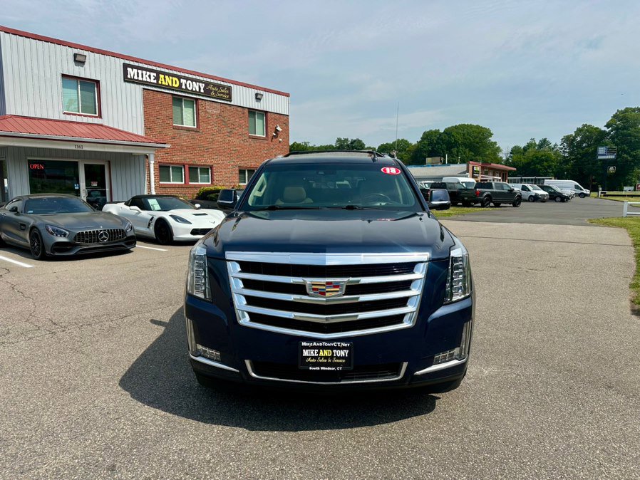 Used 2018 Cadillac Escalade Premium Luxury AWD/4WD image 2