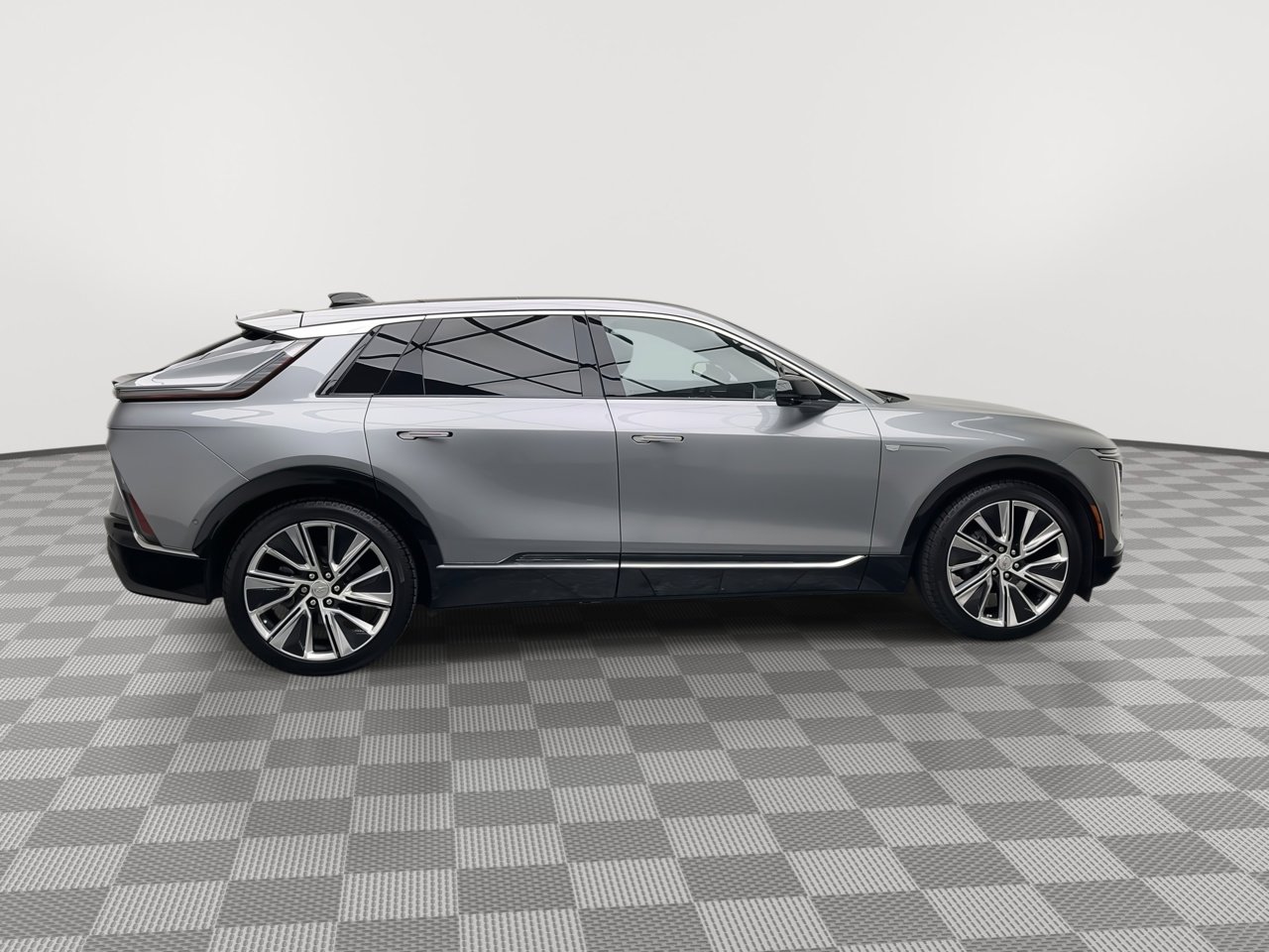 Used 2024 Cadillac Lyriq Luxury w/ LPO, Floor Liner Package image 42