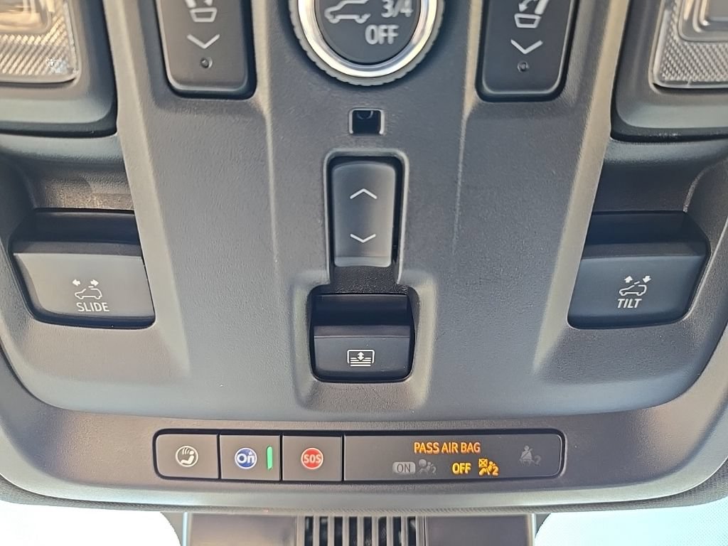 Used 2024 GMC Yukon XL Denali AWD/4WD image 40