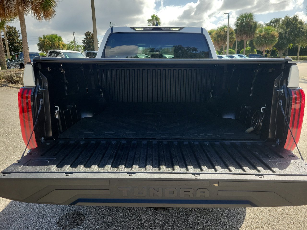 Used 2026 Toyota Tundra SR5 w/ SR5 Convenience Package AWD/4WD image 8
