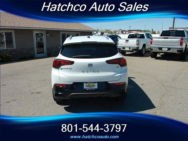 Used 2024 Buick Encore GX Sport Touring AWD/4WD image 4