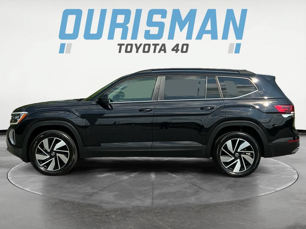 Used 2025 Volkswagen Atlas SE AWD/4WD image 4