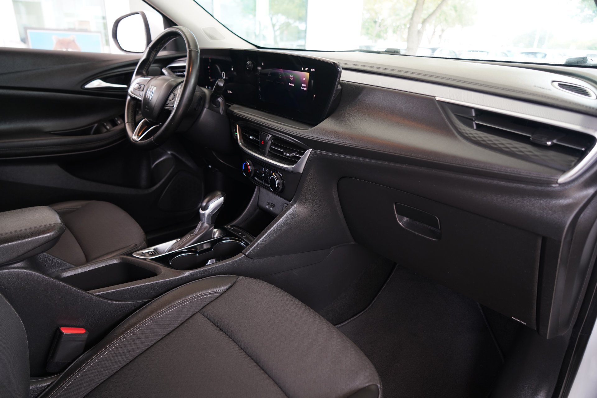 Used 2024 Buick Encore GX Preferred FWD image 23