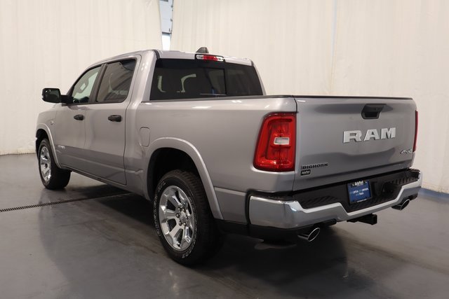 New 2026 RAM 1500 4x4 Crew Cab image 6