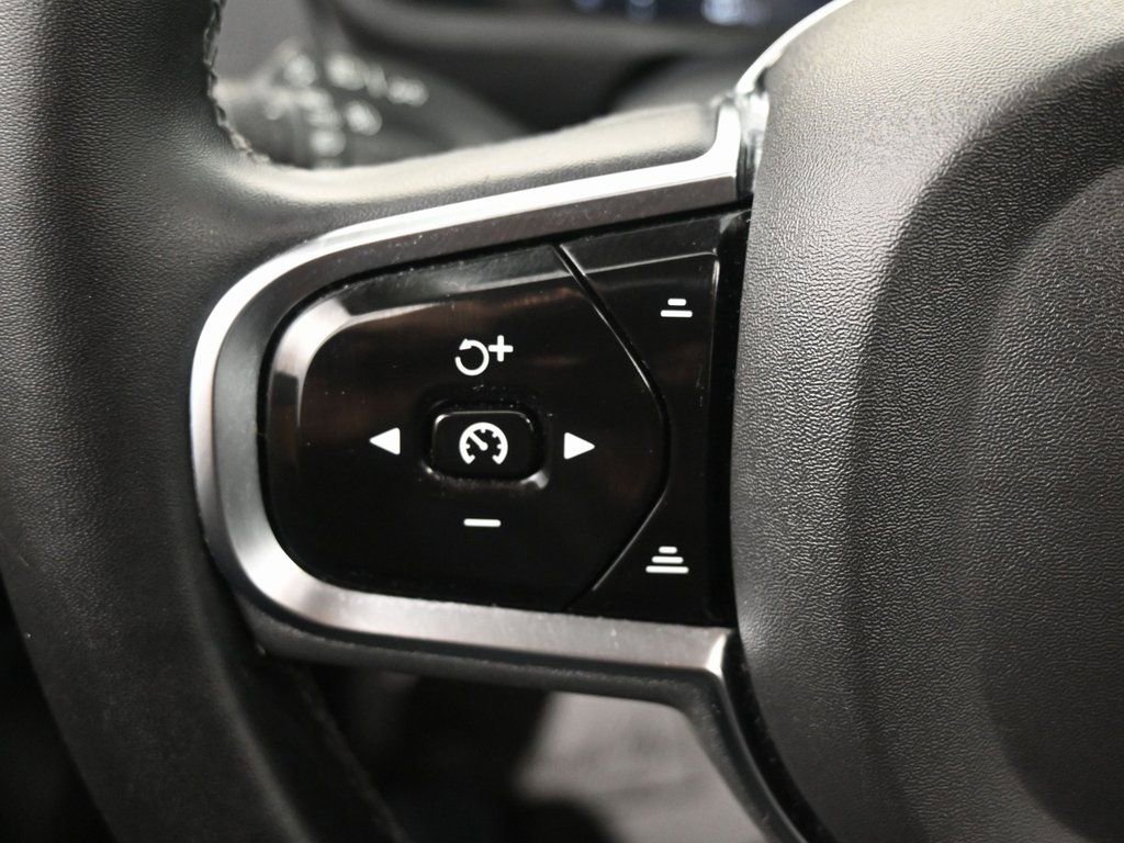 Used 2024 Volvo XC90 B6 Plus w/ Protection Package Premier image 22