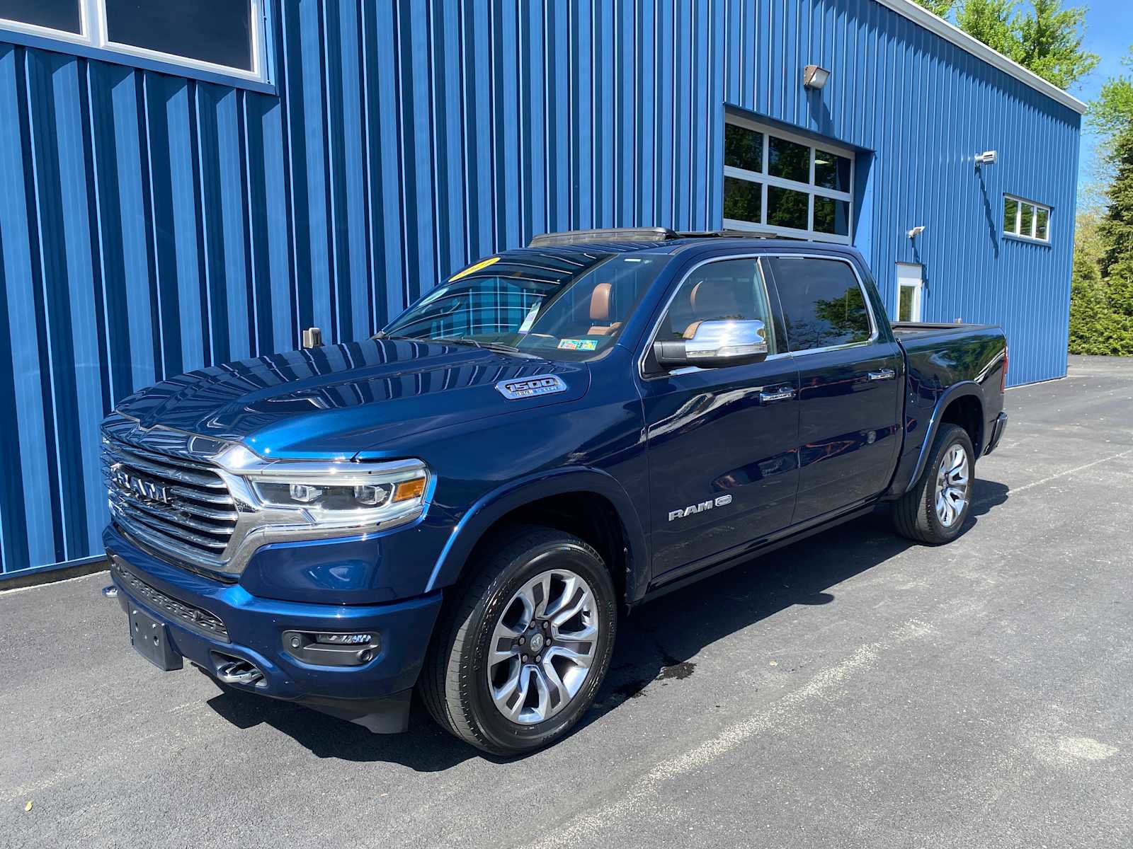 Used 2021 RAM 1500 Limited AWD/4WD image 2