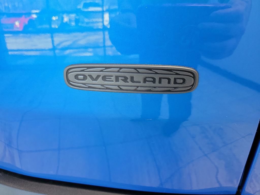New 2026 Jeep Cherokee Overland w/ Trailer Tow Group AWD/4WD image 7
