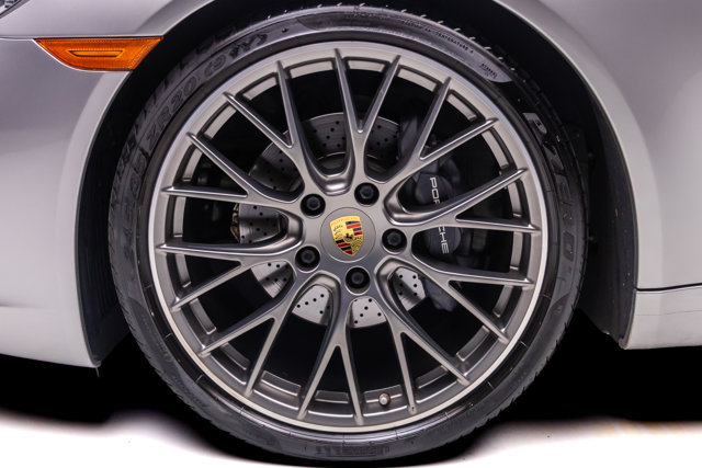 Used 2017 Porsche 911 Carrera RWD image 5