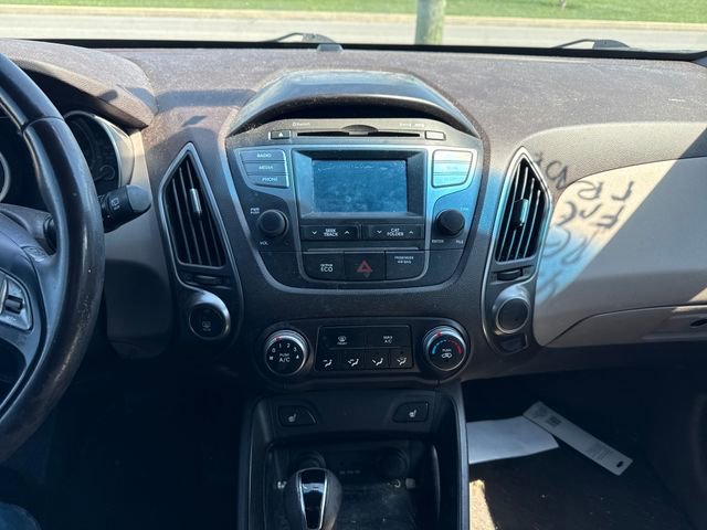 Used 2014 Hyundai Tucson SE image 25
