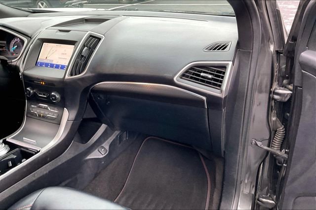Used 2020 Ford Edge ST-Line FWD image 16