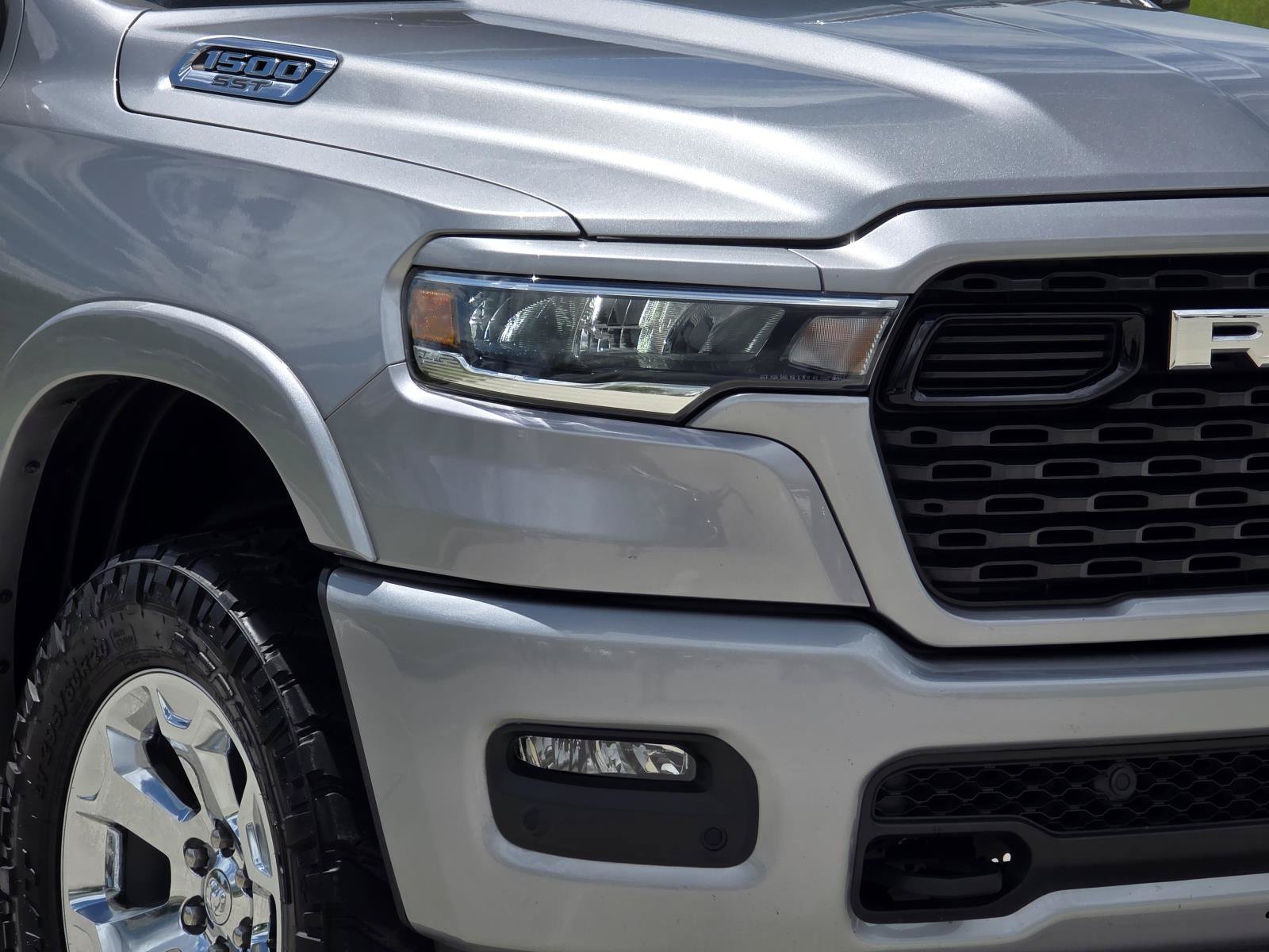 Used 2025 RAM 1500 Big Horn AWD/4WD image 7
