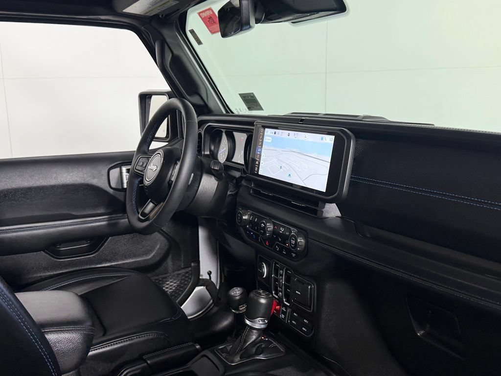 Used 2024 Jeep Wrangler Unlimited Rubicon 4xe AWD/4WD image 34