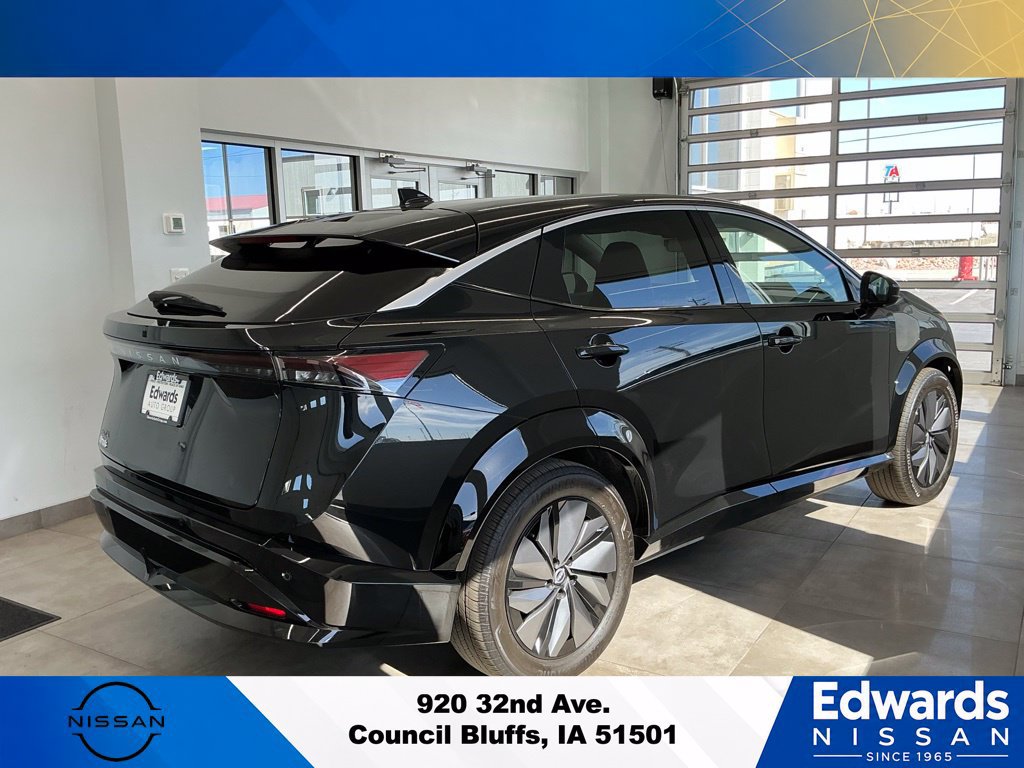 Used 2025 Nissan Ariya FWD image 7