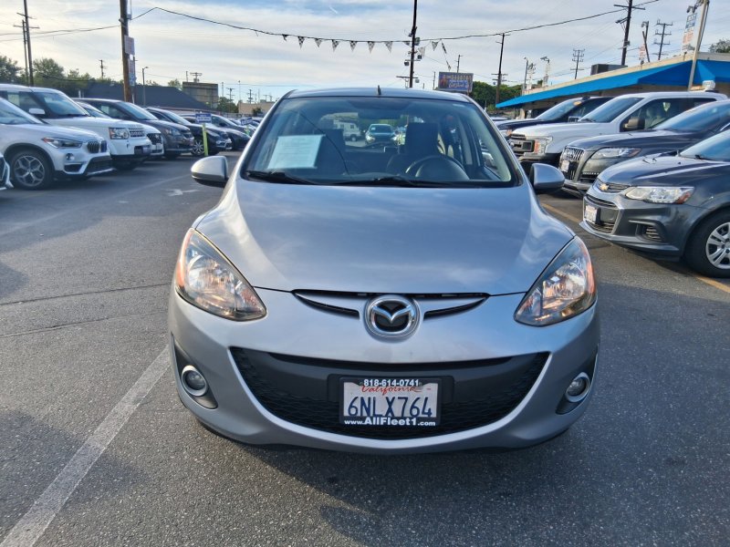 Used 2011 MAZDA MAZDA2 Touring FWD image 2