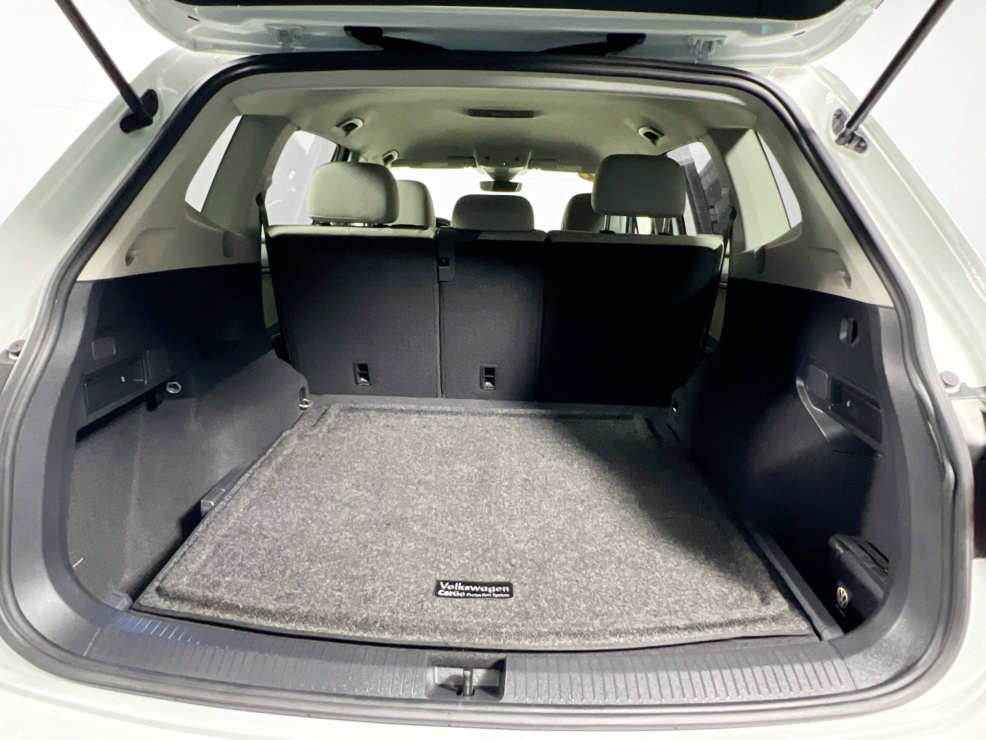 Used 2022 Volkswagen Tiguan S w/ IQ.Drive Package image 33