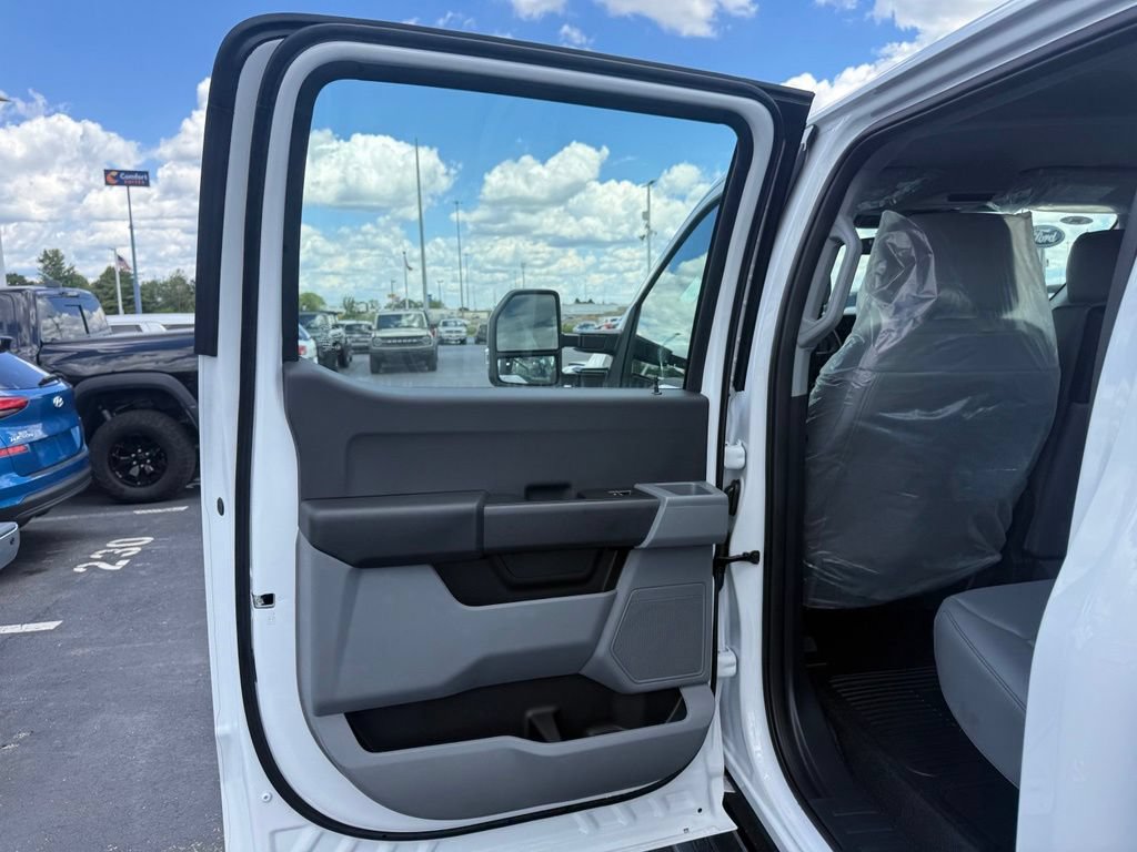 New 2026 Ford F250 XL AWD/4WD image 38