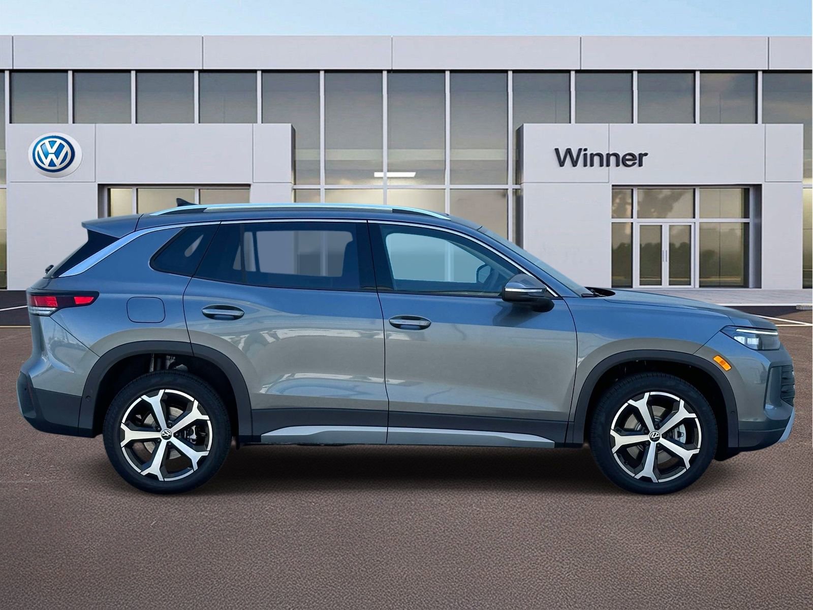New 2026 Volkswagen Tiguan SE image 6