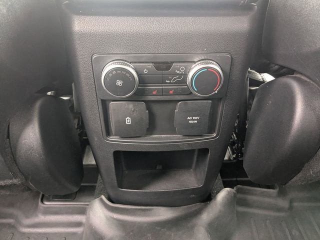 Used 2020 Ford Explorer Platinum w/ Premium Technology Package AWD/4WD image 19