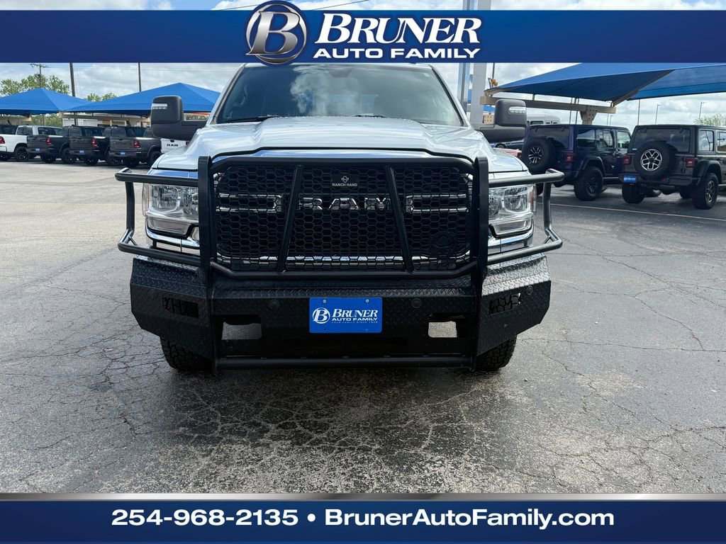 Used 2024 RAM 3500 Tradesman w/ Chrome Appearance Group AWD/4WD image 2