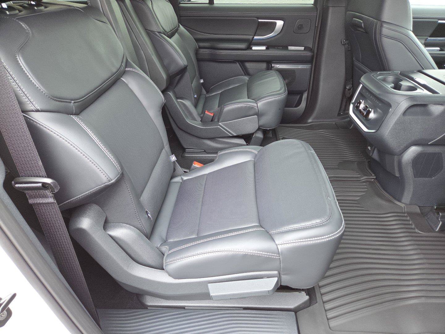 New 2027 Ford Expedition Max Platinum w/ Stealth Performance Package AWD/4WD image 23