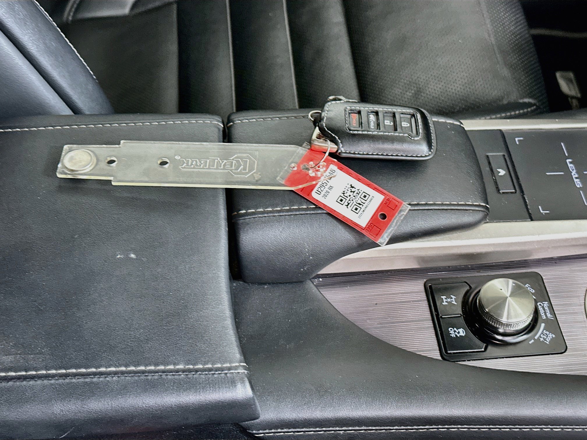 Used 2020 Lexus RX 350 F Sport w/ Accessory Package AWD/4WD image 33