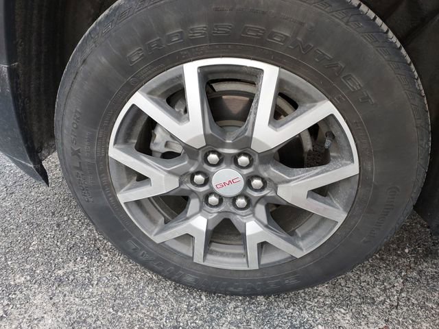 Certified 2023 GMC Acadia SLE w/ Driver Convenience Package image 20