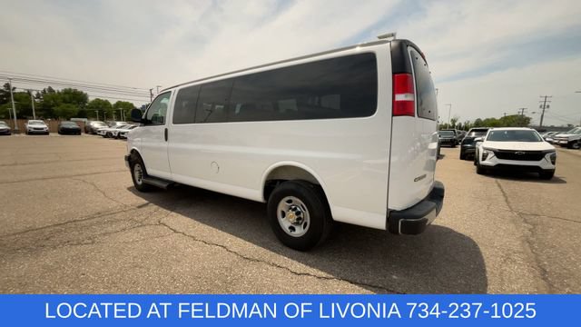 Used 2025 Chevrolet Express 3500 LT w/ LT Preferred Equipment Group RWD image 6