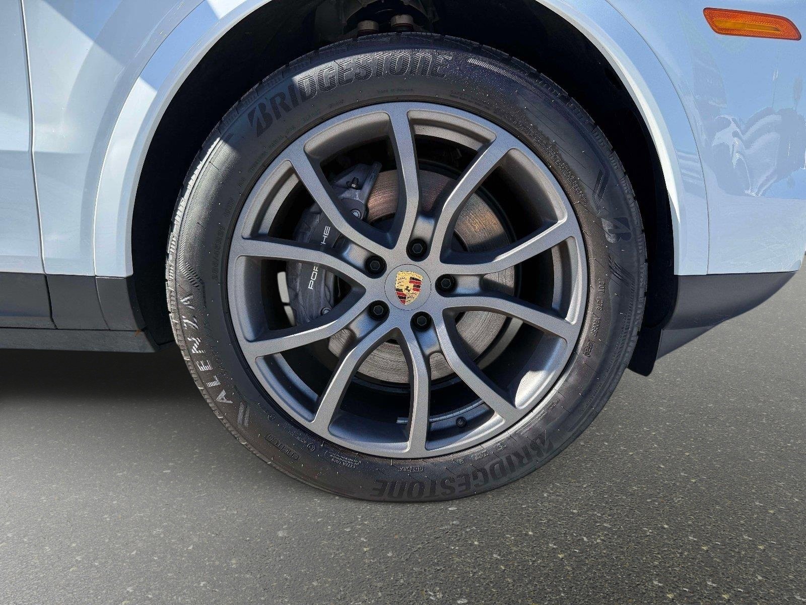 Used 2024 Porsche Cayenne AWD/4WD image 22