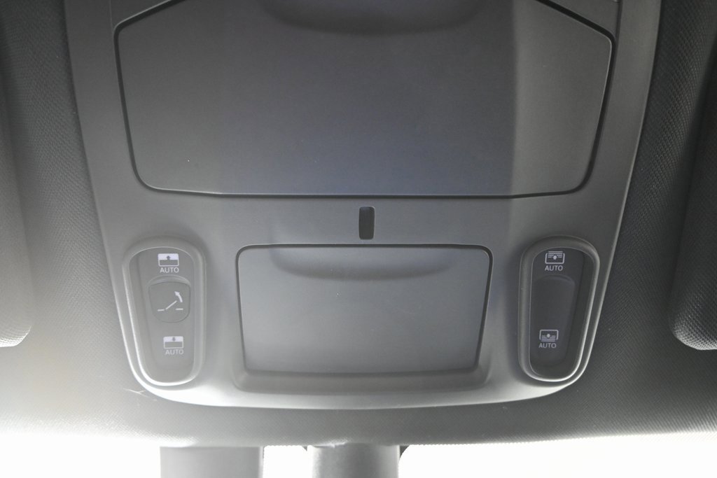 Used 2022 Chrysler Pacifica Touring-L w/ S Appearance Package image 37